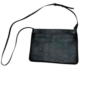 Elegant Black Leather Shoulder Bag